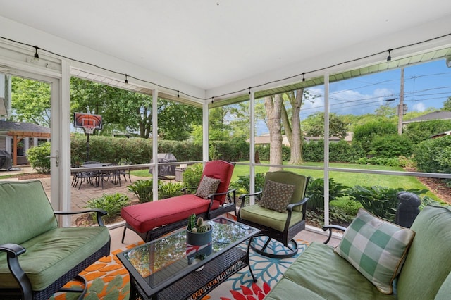 806 S Walnut Ave, Arlington Heights, IL 60005 - sunroom / solarium featuring an outdoor living space and healthy amount of natural light