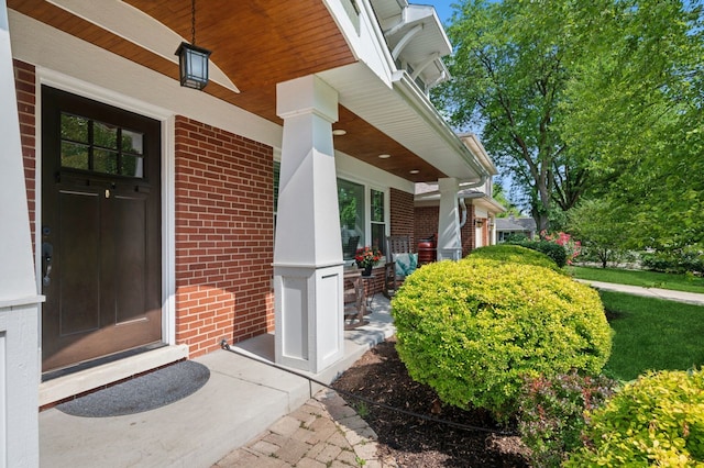 806 S Walnut Ave, Arlington Heights, IL 60005 - entrance to property featuring a porch and brick siding