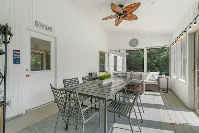 2135 Kenton Ln, Libertyville, IL 60048 - sunroom with a ceiling fan, outdoor lounge area, outdoor dining area, and lofted ceiling