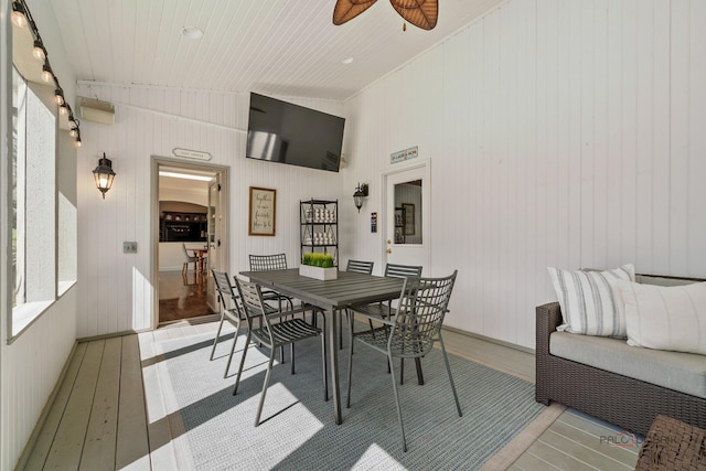 2135 Kenton Ln, Libertyville, IL 60048 - sunroom / solarium with arched walkways