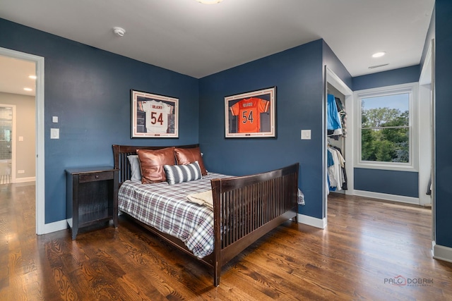 2135 Kenton Ln, Libertyville, IL 60048 - bedroom with wood finished floors and recessed lighting