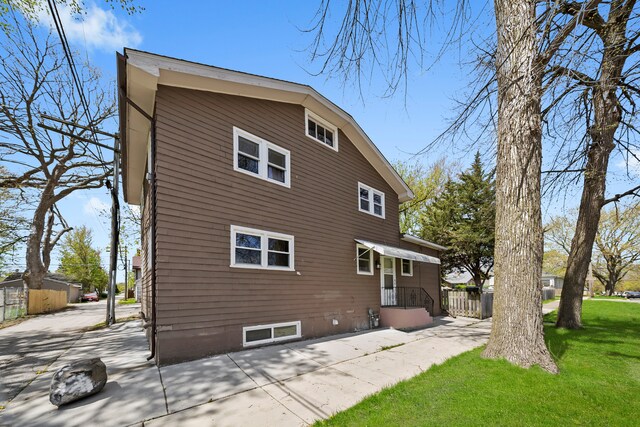 2002 Grove Ave, North Chicago, IL 60064 - photo 3