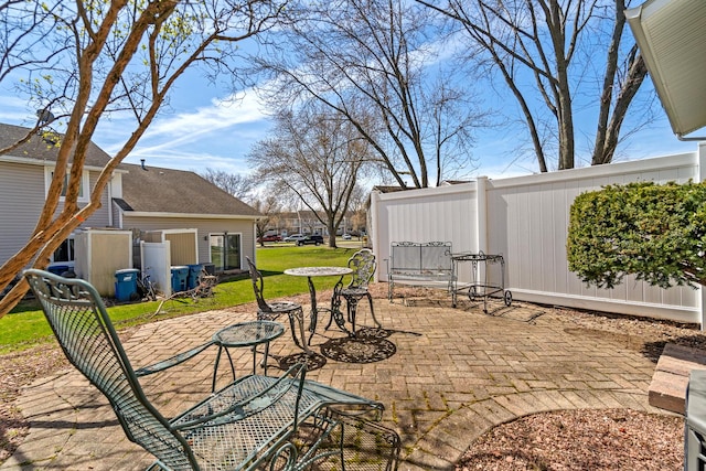 1003 Sandpiper Ct, Bartlett, IL 60103 - view of patio / terrace