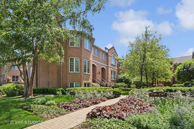 1729 Dewes St, Glenview, IL 60025 - photo 2