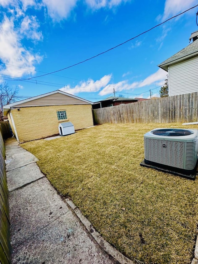 8344 S Ada St, Chicago, IL 60620 - view of yard