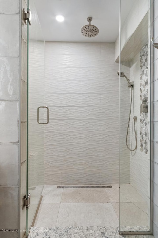 1145 S Chestnut Ave, Arlington Heights, IL 60005 - bathroom with a shower stall