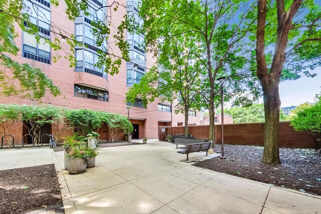 899 S Plymouth Ct Unit 1103, Chicago, IL 60605 - view of home's community