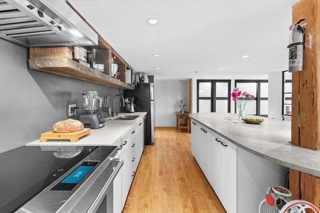 531 S Plymouth Ct Unit 602, Chicago, IL 60605 - kitchen featuring stove, extractor fan, white cabinetry, open shelves, and recessed lighting