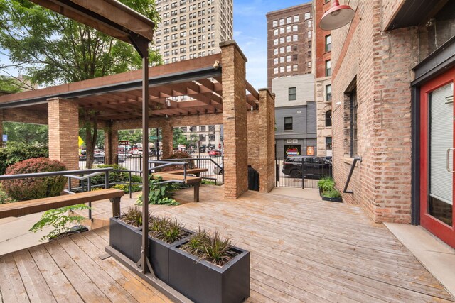 531 S Plymouth Ct Unit 602, Chicago, IL 60605 - view of wooden deck
