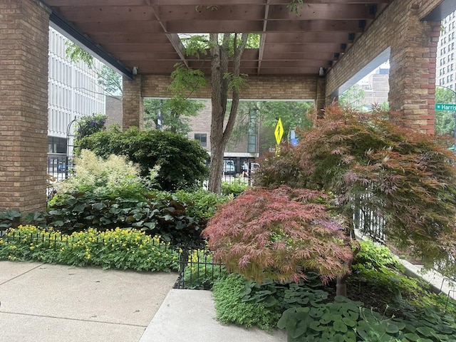 531 S Plymouth Ct Unit 602, Chicago, IL 60605 - view of yard