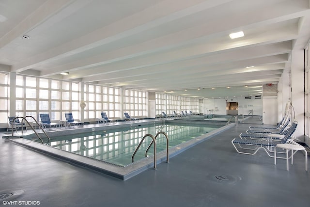 535 N Michigan Ave Unit 2203-2204, Chicago, IL 60611 - view of swimming pool