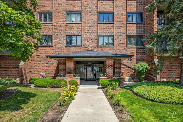 9346 Landings Ln Unit 303, Des Plaines, IL 60016 - photo 1