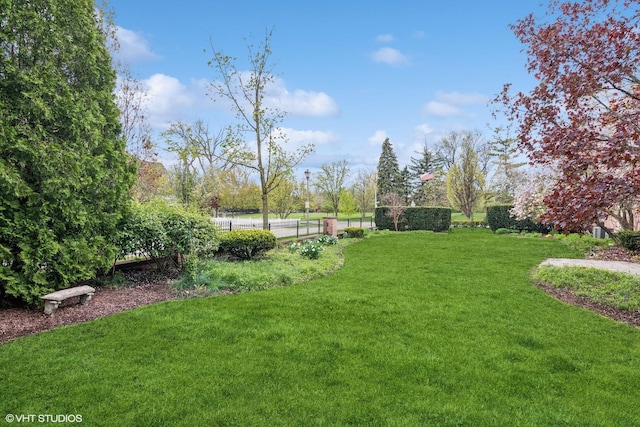 500 S Kenilworth Ave, Elmhurst, IL 60126 - photo 16
