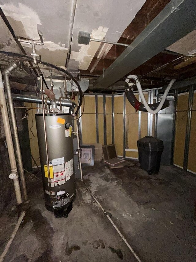8427 S Peoria St, Chicago, IL 60620 - unfinished below grade area featuring water heater