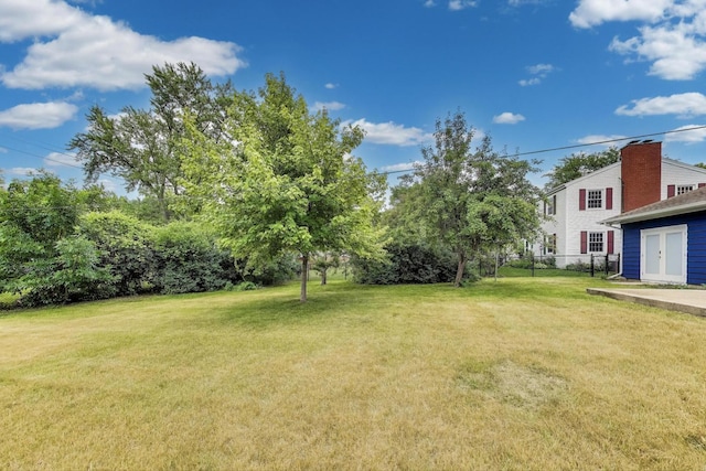 915 Carol Ave, Elgin, IL 60123 - view of yard