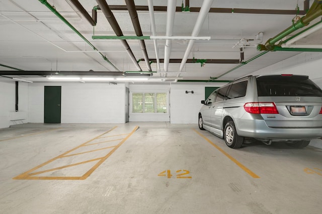 5360 N Lowell Ave Unit 502, Chicago, IL 60630 - view of parking deck