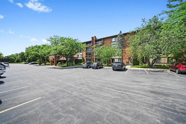 77 Lake Hinsdale Dr Unit 207, Willowbrook, IL 60527 - view of uncovered parking lot