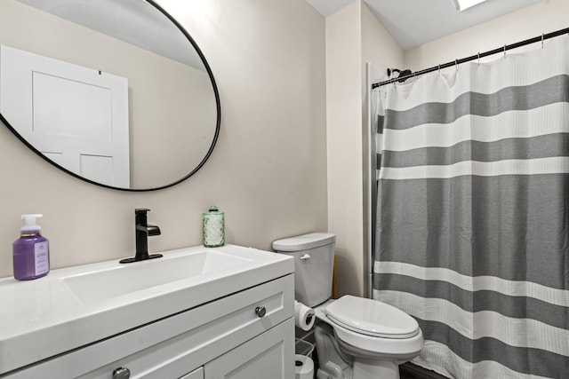 1598 Elder Dr, Aurora, IL 60506 - bathroom with vanity and a shower with shower curtain