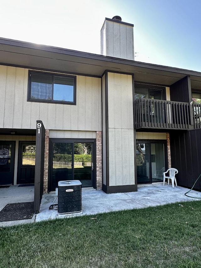 91 Mineola Rd, Fox Lake, IL 60020 - photo 1