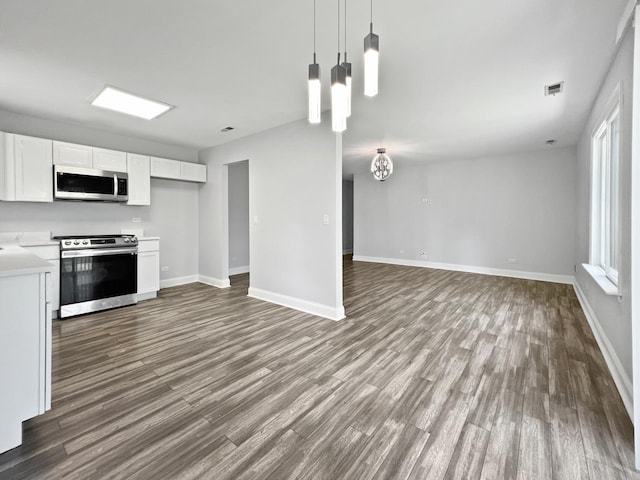 24W500 Seabrook Ct, Naperville, IL 60540 - photo 5