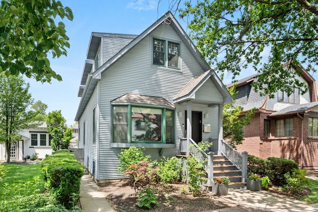 637 Highland Ave, Oak Park, IL 60304 - view of front of home featuring a shingled roof