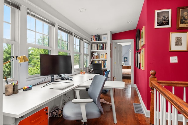 637 Highland Ave, Oak Park, IL 60304 - office area with wood finished floors, lofted ceiling, and recessed lighting