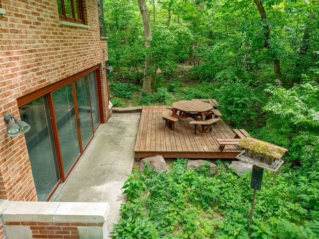 4303 Singleton Close, Rockford, IL 61114 - view of wooden terrace
