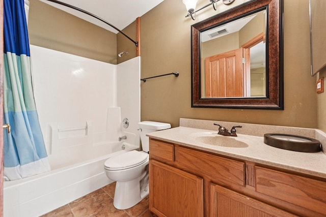 561 Ryegrass Trl, Aurora, IL 60504 - bathroom featuring shower / tub combo with curtain, vanity, and tile patterned flooring