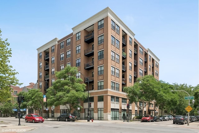 950 W Leland Ave Unit 702, Chicago, IL 60640 - photo 1