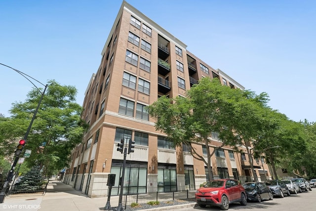 950 W Leland Ave Unit 702, Chicago, IL 60640 - photo 2