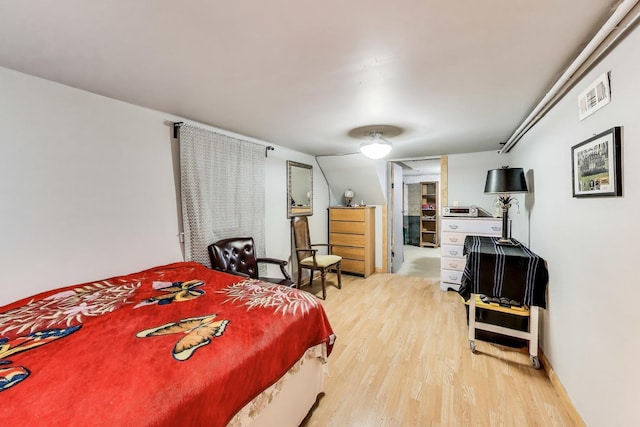 4444 N Spaulding Ave, Chicago, IL 60625 - bedroom with wood finished floors