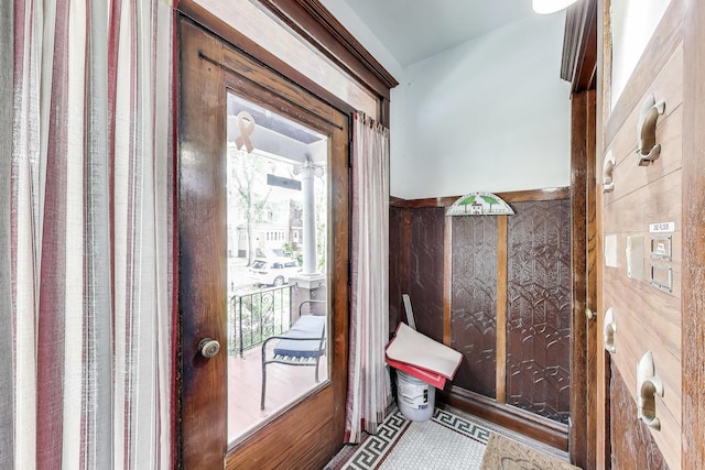 4444 N Spaulding Ave, Chicago, IL 60625 - view of doorway to outside