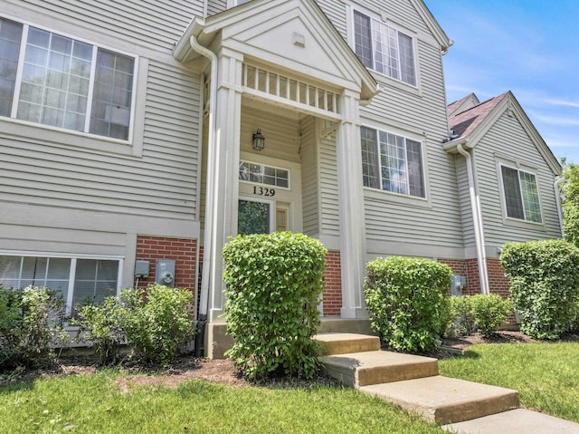 1329 New Haven Dr, Cary, IL 60013 - photo 1