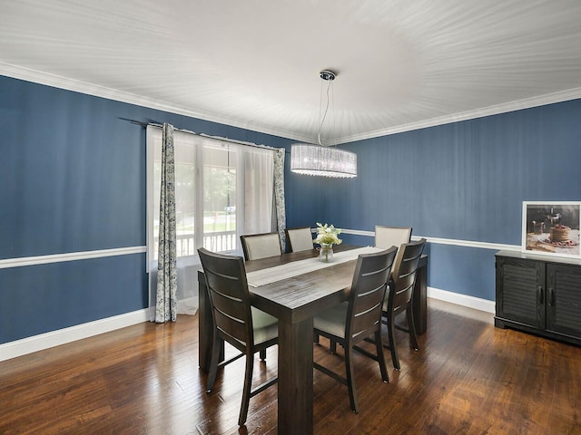 18118 Whitman Ln, Lansing, IL 60438 - dining room with wood finished floors, ornamental molding, and a chandelier