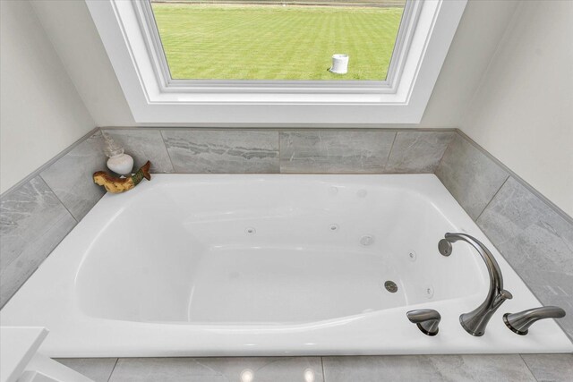 1908 Littlefield Ln, Mahomet, IL 61853 - full bath featuring a tub with jets