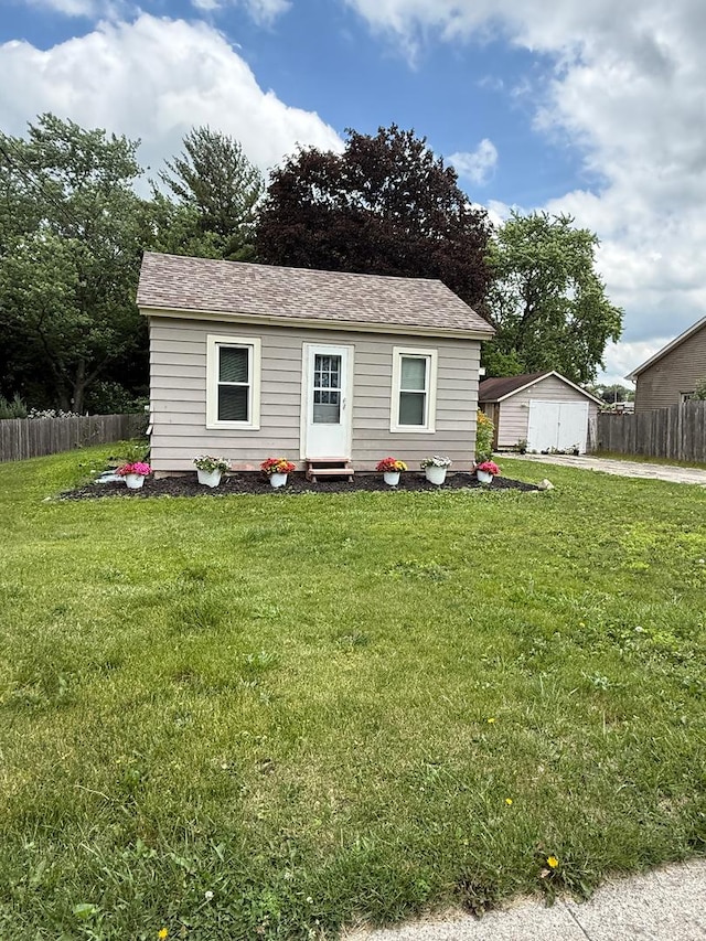 423 Maple St, Marengo, IL 60152 - photo 1
