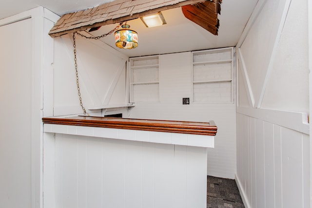 6444 N Oketo Ave, Chicago, IL 60631 - view of bar area