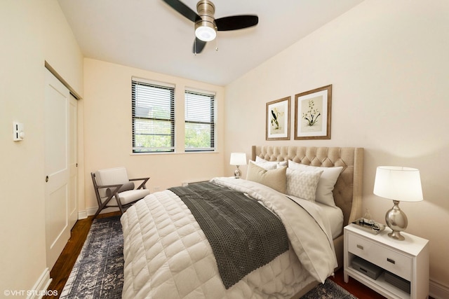 1006 E 54th St Unit J-2, Chicago, IL 60615 - bedroom with wood finished floors, a closet, and ceiling fan