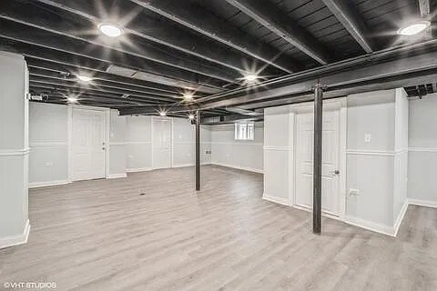 8504 S Essex Ave, Chicago, IL 60617 - photo 11