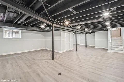 8504 S Essex Ave, Chicago, IL 60617 - photo 10