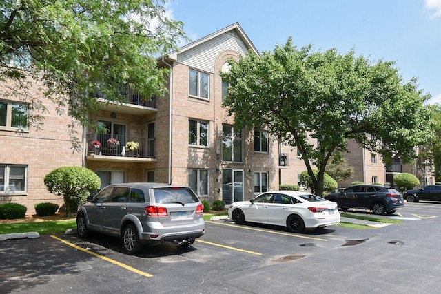 10278 SW Hwy Unit 1D, Chicago Ridge, IL 60415 - view of building exterior with uncovered parking