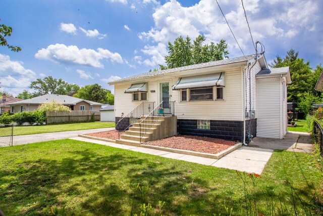 8322 Laporte Ave, Burbank, IL 60459 - view of front of house