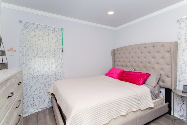 8322 Laporte Ave, Burbank, IL 60459 - bedroom featuring dark wood-style floors, ornamental molding, and recessed lighting