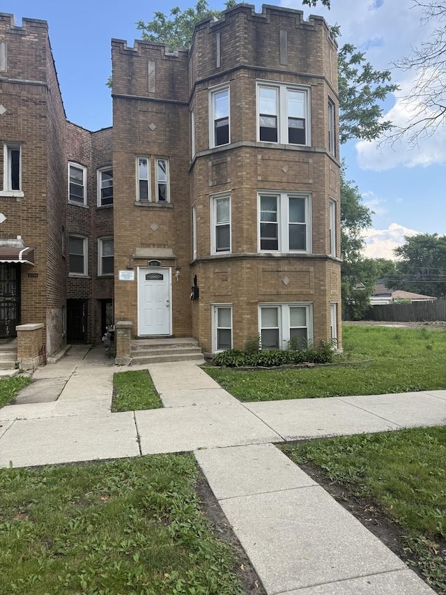 8039 S Marquette Ave, Chicago, IL 60617 - view of property