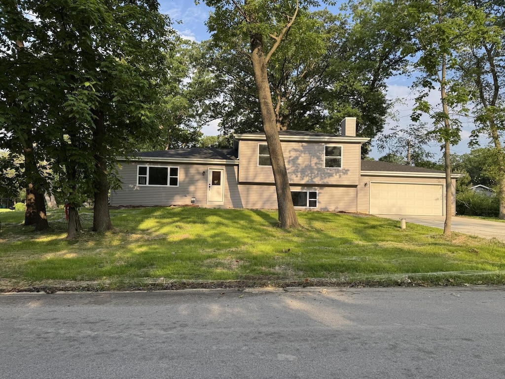 551 Parkwood Dr, Joliet, IL 60432 - photo 1
