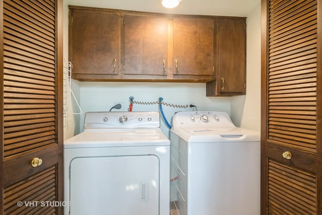 1406 Evans Ct, Elk Grove Village, IL 60007 - laundry area featuring cabinet space and independent washer and dryer