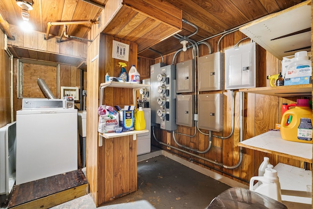 1624 N Oakley Ave, Chicago, IL 60647 - utility room featuring electric panel and washer / dryer
