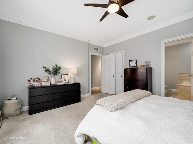 669 N Peoria St Unit 1N, Chicago, IL 60642 - bedroom featuring crown molding, ensuite bath, light carpet, a closet, and a ceiling fan