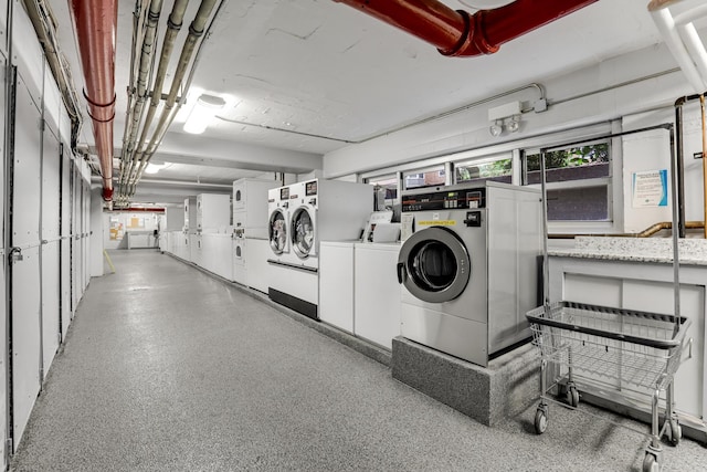 4970 N Marine Dr Unit 822, Chicago, IL 60640 - shared laundry room featuring washing machine and clothes dryer