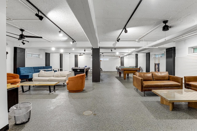 4970 N Marine Dr Unit 822, Chicago, IL 60640 - lobby featuring a textured ceiling